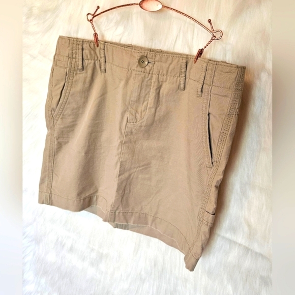 GAP Classic Y2K Khaki Mini Skirt - Picture 2 of 6